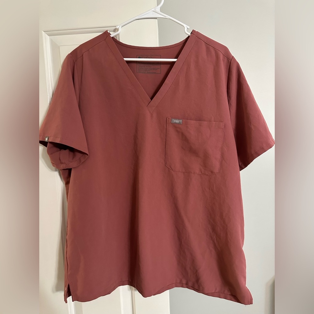 FIGS Catarina One-Pocket Scrub Top